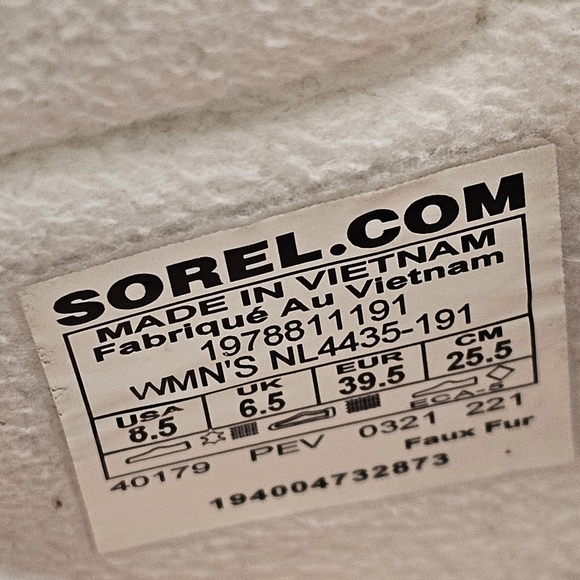 Sorel Women's Out N About III Conquest Winter Ankle Boot - Chalk, Sea Salt - Picture 9 of 9